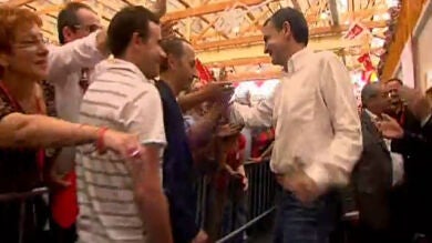 Zapatero promete conseguir un acuerdo de la reforma laboral