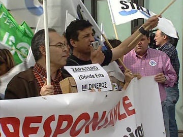 Primeras manifestaciones contra el decreto antidéficit