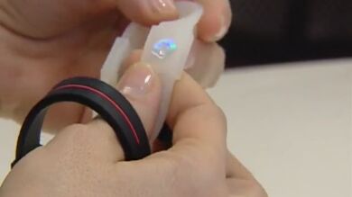 Demostrado: las pulseras mágicas no aumentan el equilibrio