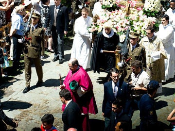 Los militares procesionan en el Corpus