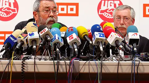 Los sindicatos proponen que no haya vuelos ni circulen trenes Los sindicatos proponen que no haya vuelos ni circulen trenes