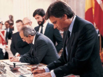Firma del Tratado de Adhesión