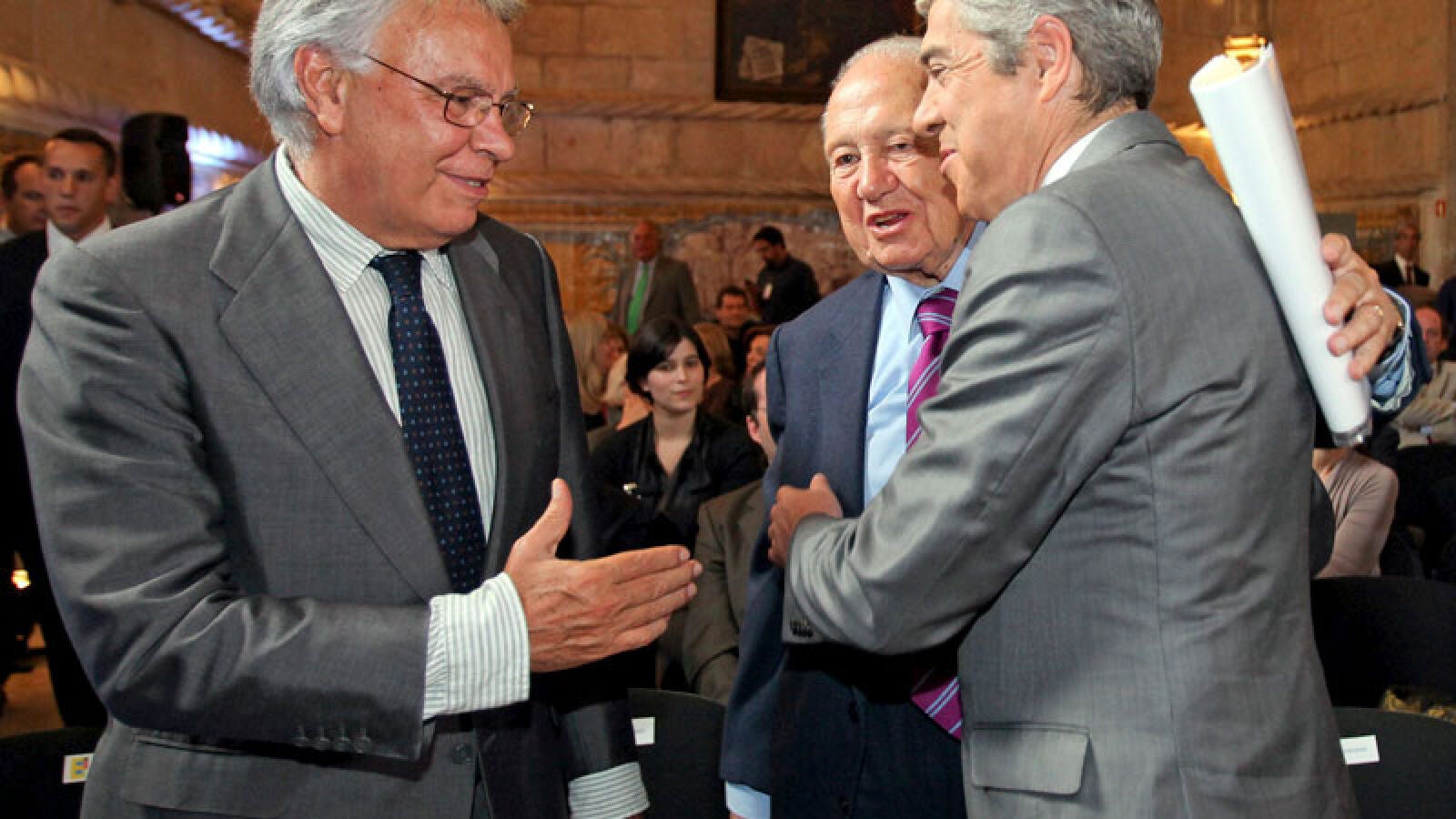 El mensaje que le mandó Felipe González a Zapatero