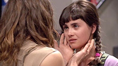 Teresa le da una oportunidad a Verónica