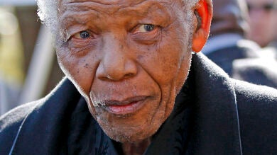 Obama llega a una Sudáfrica pendiente de la salud de Nelson Mandela 