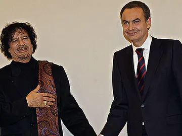 Zapartero se reúne con Gadafi Zapartero se reúne con Gadafi