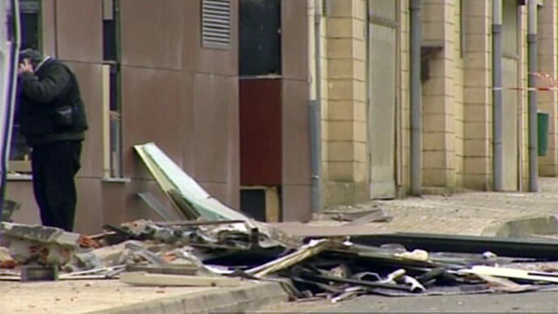 Los vascos creen que ETA continuará atentando Los vascos creen que ETA continuará atentando