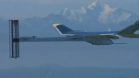 Más de 24 horas de vuelo sin combustible Más de 24 horas de vuelo sin combustible