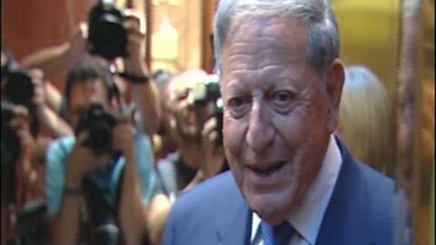 El padre de Zapatero en el ascensor del Congreso