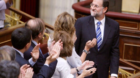 Rajoy, aplaudido en el Congreso