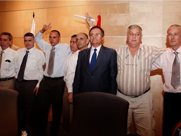Los siete disidentes cubanos a su llegada a Madrid Los siete disidentes cubanos a su llegada a Madrid