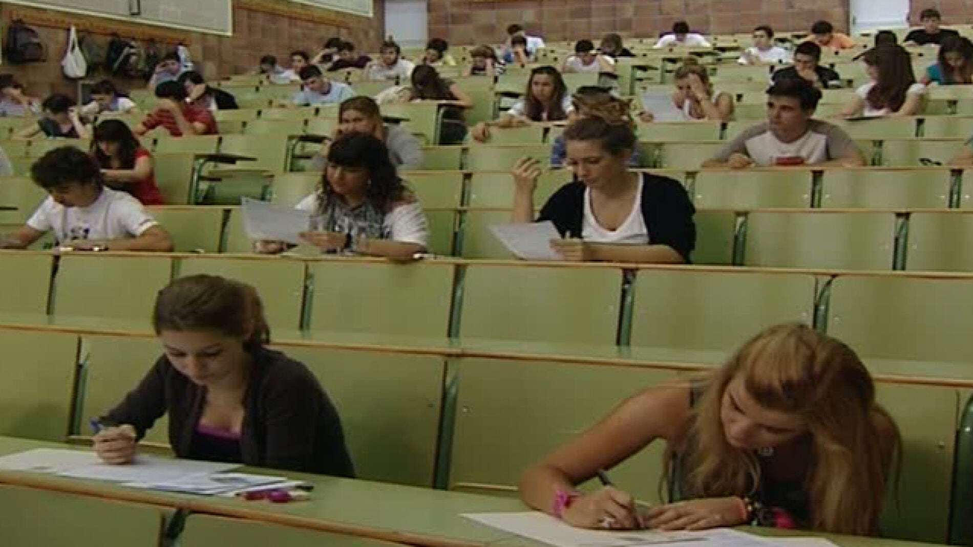 Estudiantes universitarios