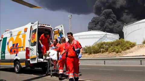 Incendio mortal en una refinería de Huelva Incendio mortal en una refinería de Huelva
