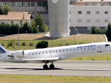 Un avión de Air France despega en Bilbao Un avión de Air France despega en Bilbao