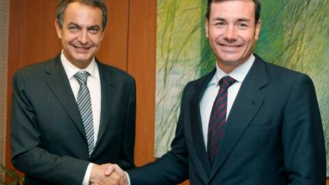 El presidente del Gobierno con Tom&aacute;s G&oacute;mez