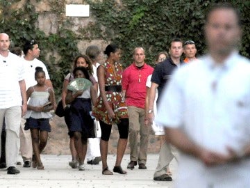 Michelle Obama a su salida tras visitar la Alhambra