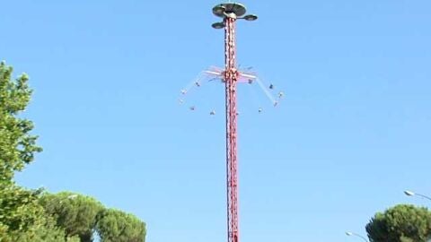 Sillas voladoras del Parque de Atracciones de Madrid
