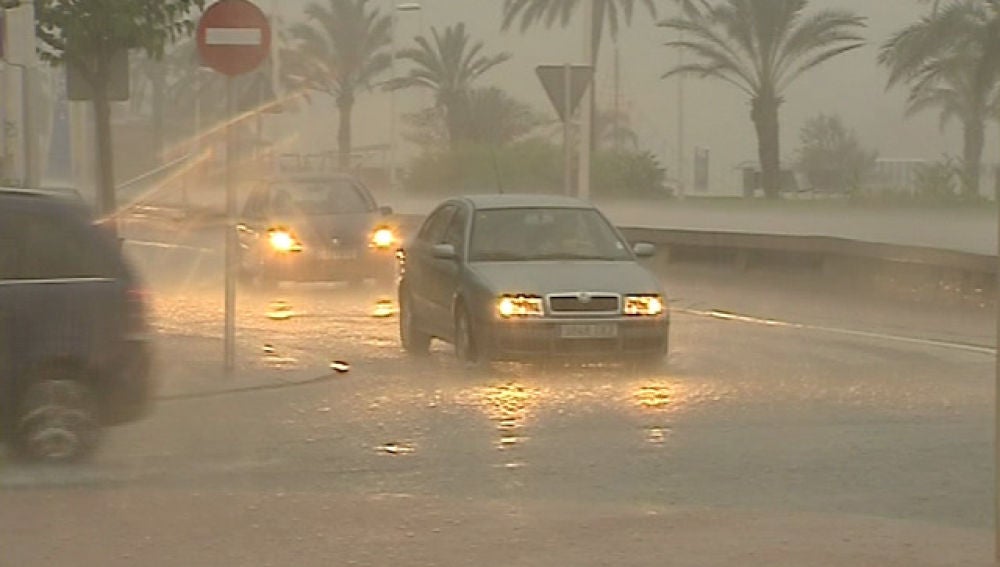 Caos en Valencia por las lluvias