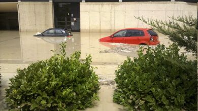 Cuenca vuelve a la normalidad tras la tormenta que colapsó la ciudad