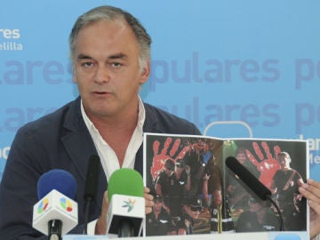 González Pons en su comparecencia en Melilla