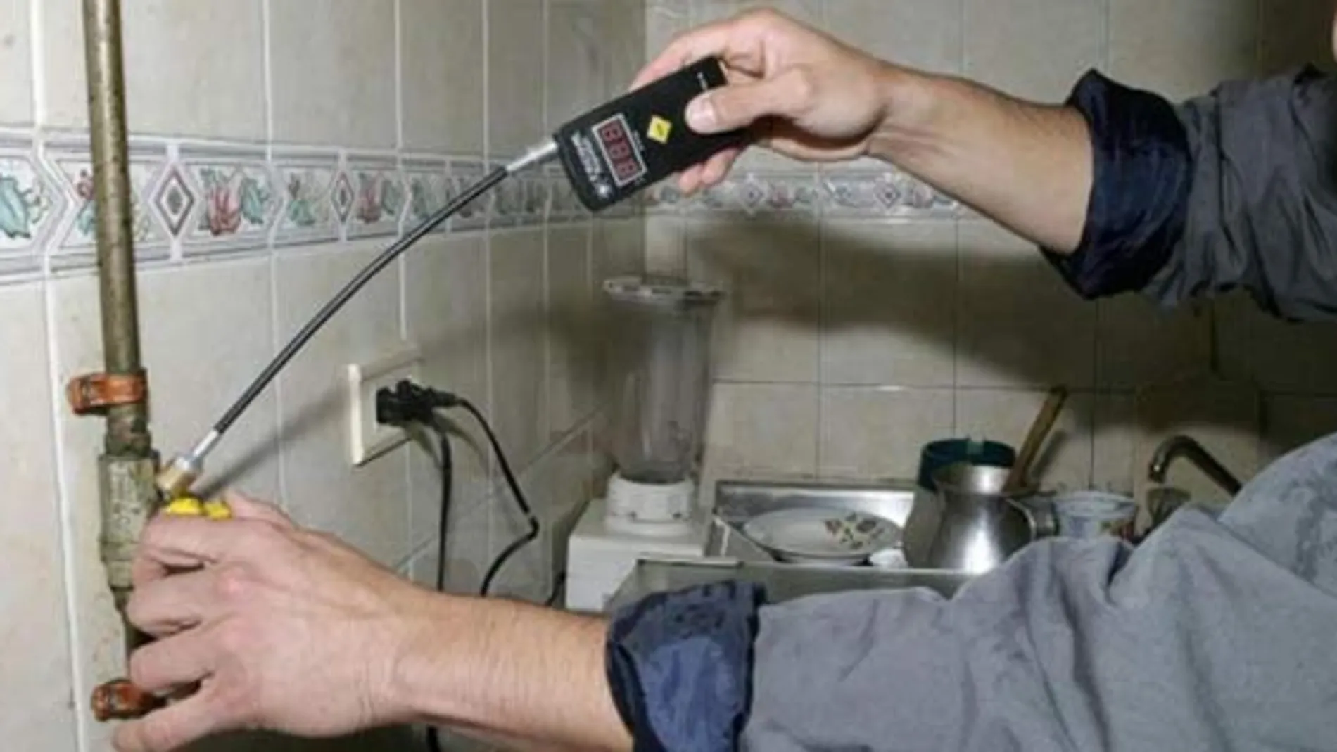 Falso revisor del gas Falso revisor del gas