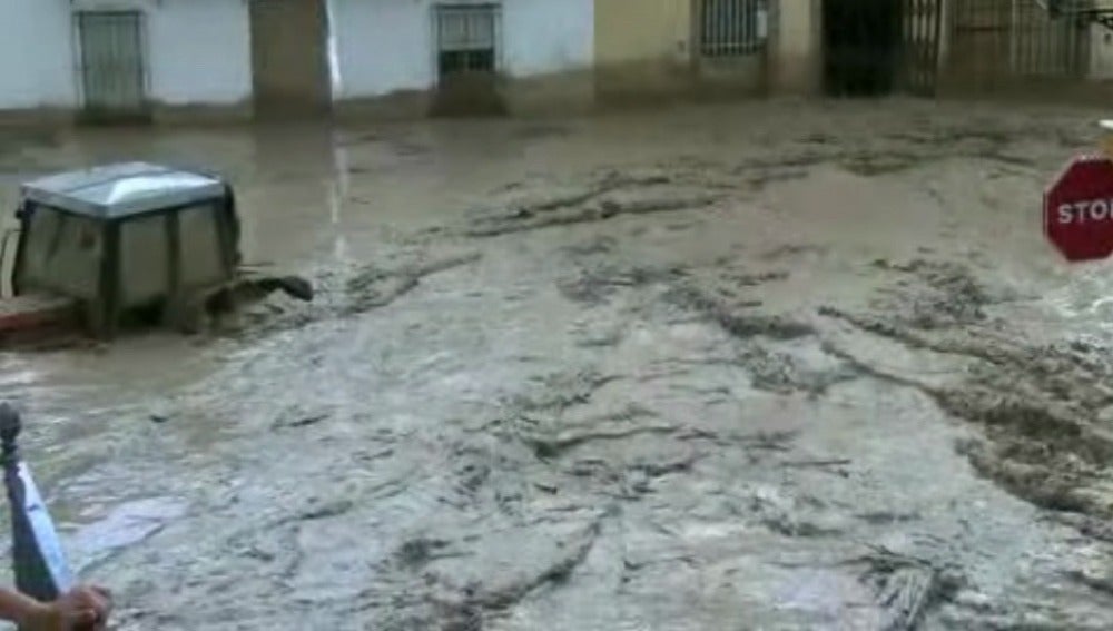 Un río se desborda en Sevilla