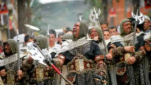 Moros y Cristianos en Ontinyent Moros y Cristianos en Ontinyent