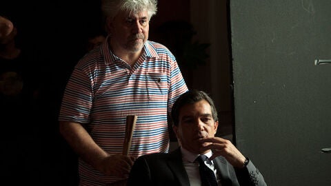 Pedro Almod&oacute;var con Antonio Banderas