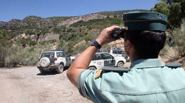 Un agente de la Guardia Civil