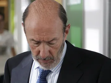 Rubalcaba apuesta por Trinidad Jiménez Rubalcaba apuesta por Trinidad Jiménez