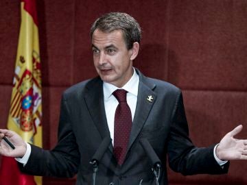 Zapatero en rueda de prensa en Shangai