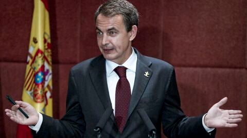 Zapatero en rueda de prensa en Shangai