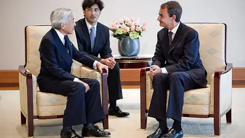 El presidente con el emperador Akihito El presidente con el emperador Akihito