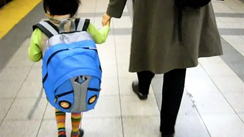 Problemas de espalda por la mochila Problemas de espalda por la mochila