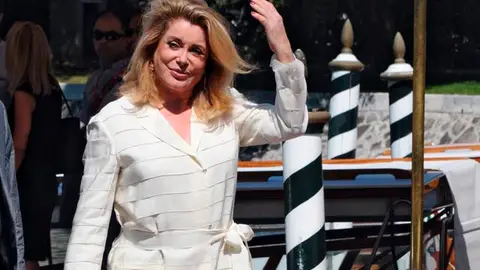 La actriz francesa Catherine Deneuve La actriz francesa Catherine Deneuve