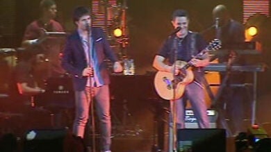 Alejandro Sanz canta con Dani Martín