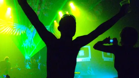 Jarabe para las noches de fiesta Jarabe para las noches de fiesta