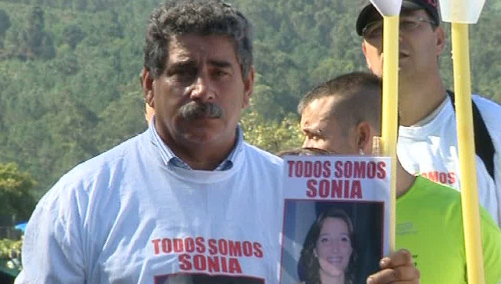 Compañeros y familiares de Sonia en peregrinación