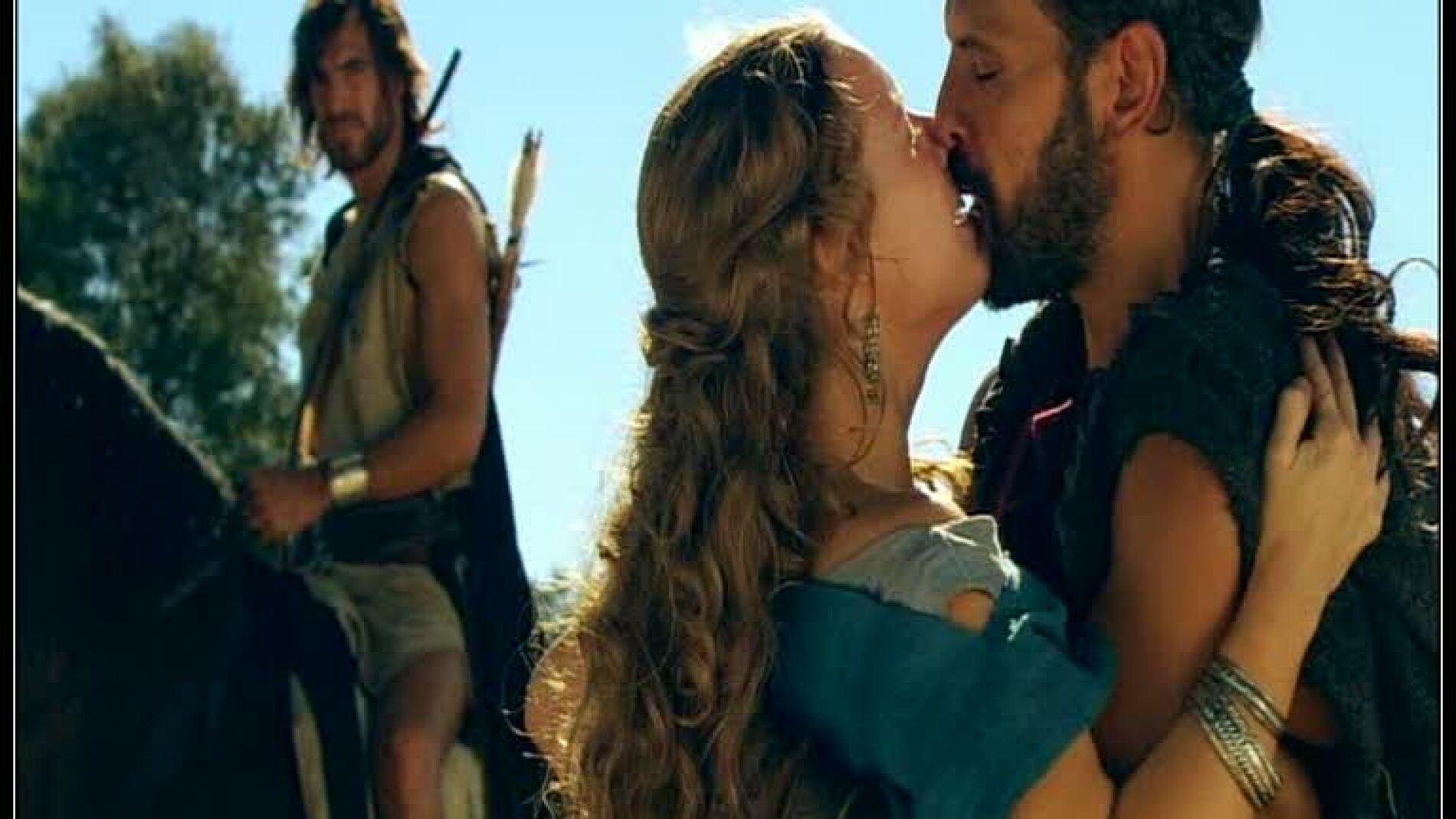 Helena desesperada, cree que Viriato a muerto