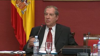 Proponen que los funcionarios lleven uniforme en Canarias