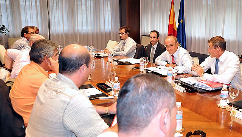 Reunión en el ministerio de Trabajo