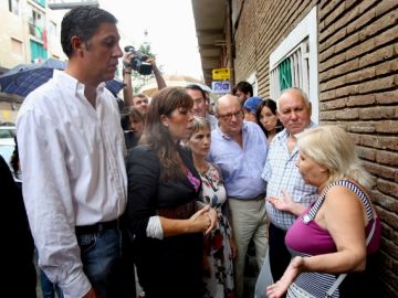 Una eurodiputada de Sarkozy visita a la comunidad gitana de Badalona Una eurodiputada de Sarkozy visita a la comunidad gitana de Badalona