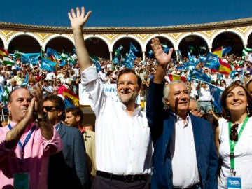 Rajoy en la plaza de Antequera Rajoy en la plaza de Antequera
