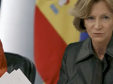 Elena Salgado en La Moncloa con los presupuestos Elena Salgado en La Moncloa con los presupuestos