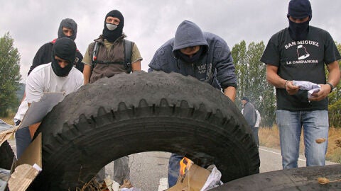 Barricadas en a la A-66