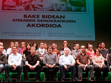 Presentación del 'Acuerdo para un escenario de paz y soluciones democráticas'