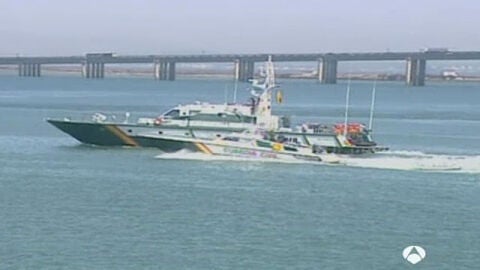Embarcaci&oacute;n de la Guardia Civil