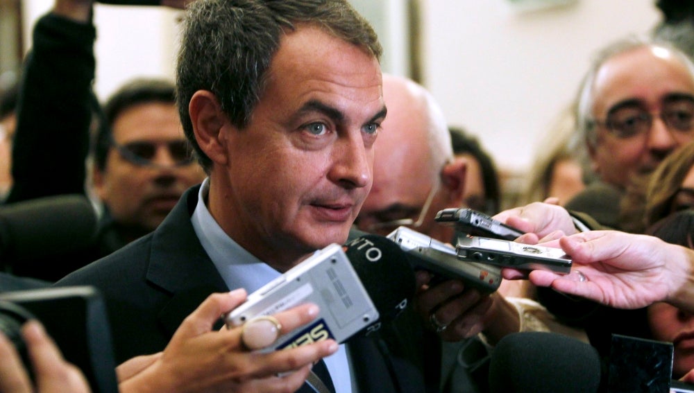 Zapatero a la salida del Congreso