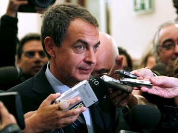 Zapatero a la salida del Congreso