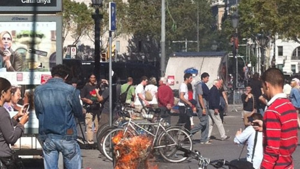 Quema de basuras en Barcelona